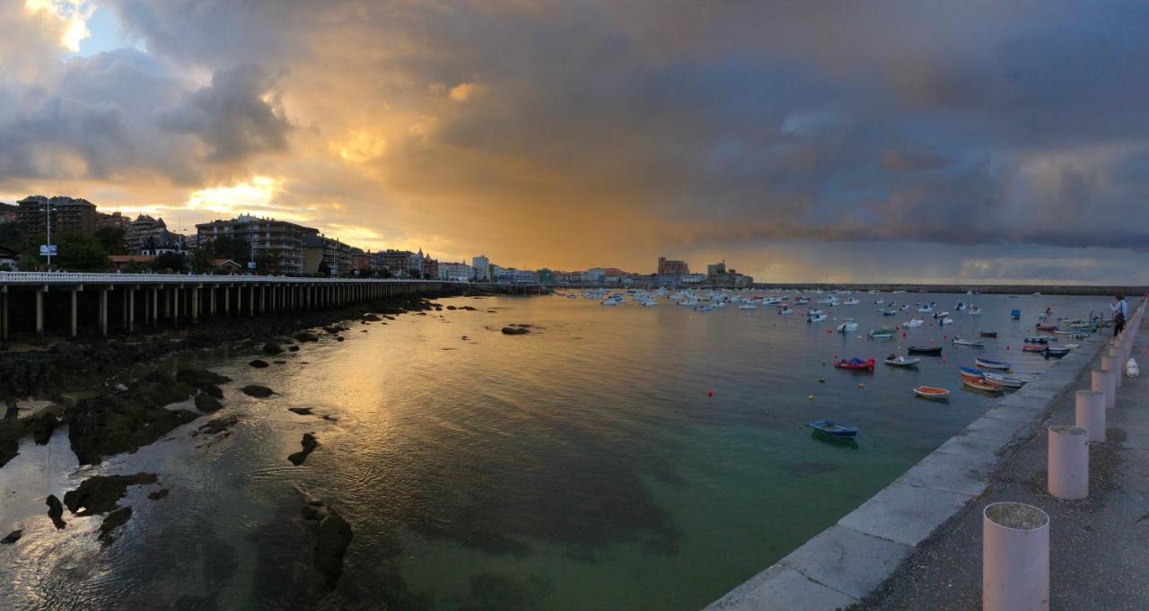 Ferienwohnung Apartamento 1 Centrico Garaje Wi-Fi Para Trabajar Castro Urdiales Exterior foto